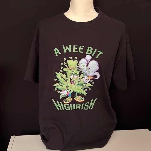 A Wee Bit HIRISH Tee - Picture 1 of 1